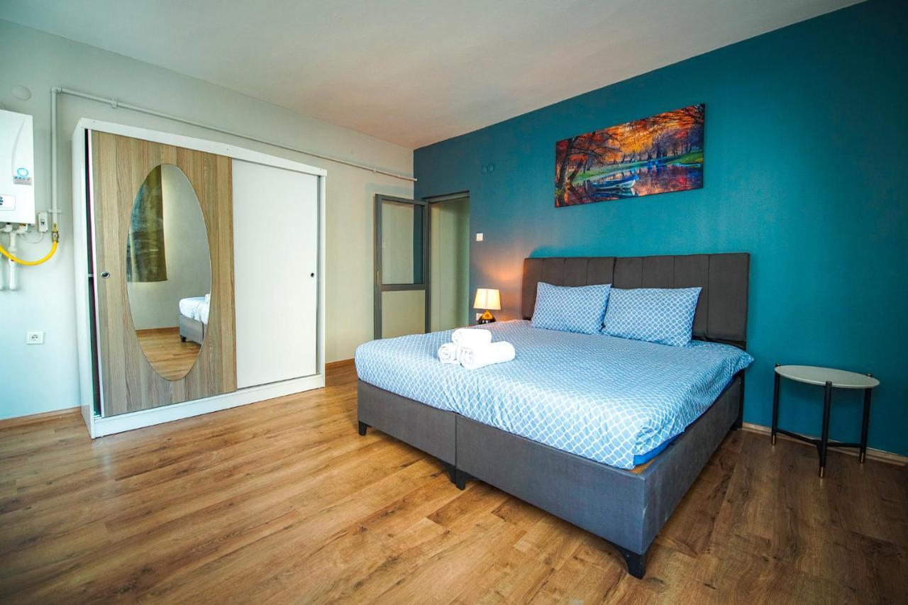 Apartament Yaghane