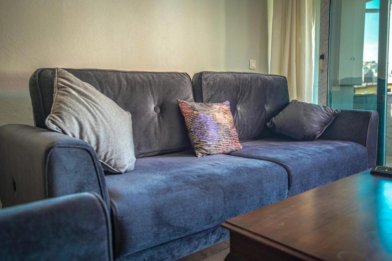 Apartament Yaghane