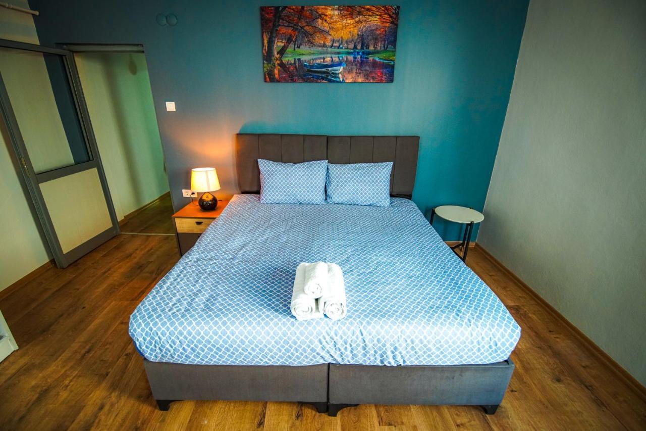 Apartament Yaghane *