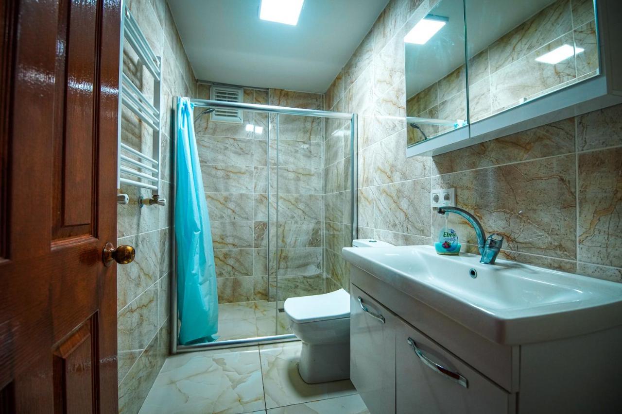 Apartament Yaghane *