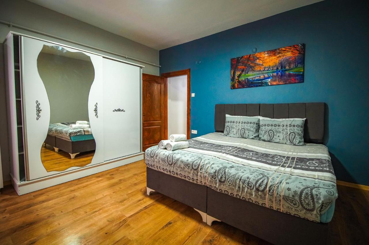 Apartament Yaghane